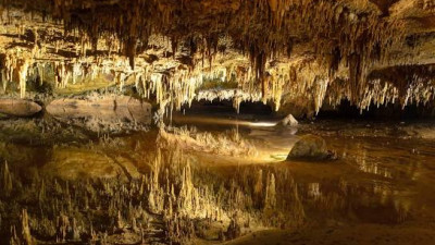 (VA) Luray Caverns
